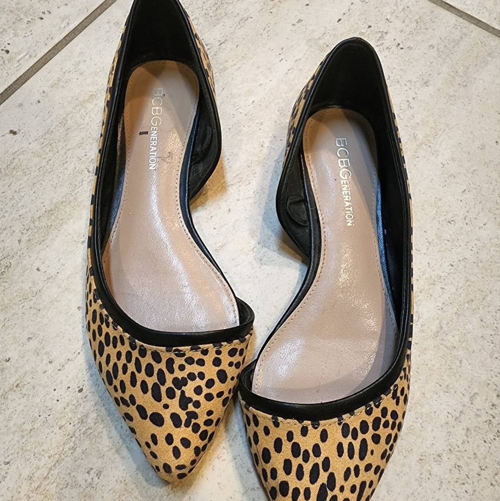 BCBG animal print flats